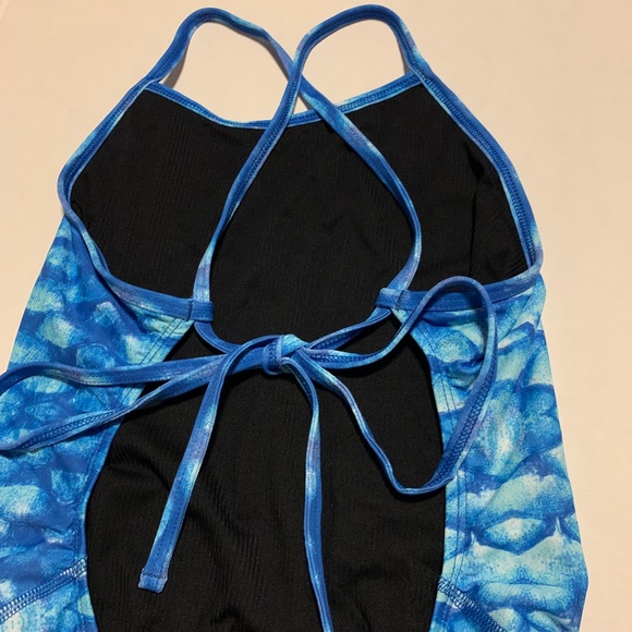 JOLYN ONESIE - Picture 2 of 4